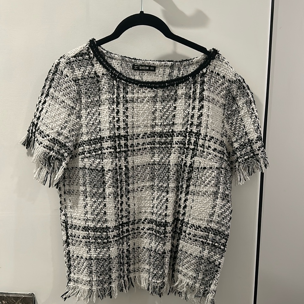 Women’s tweed top